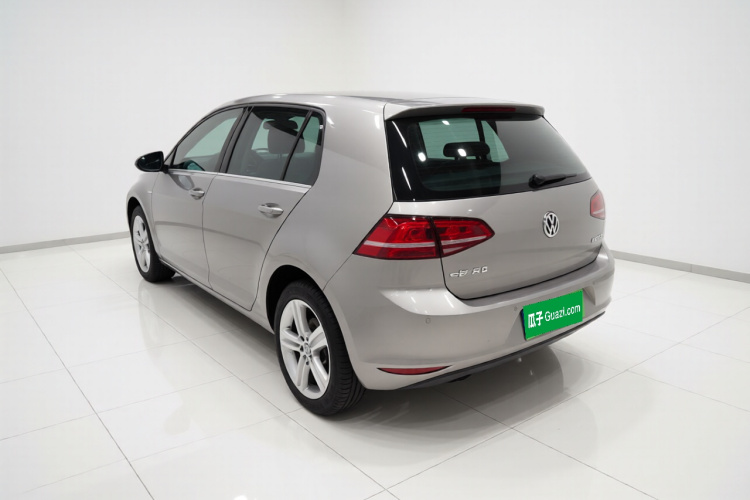 Volkswagen Golf 2014 car image #5