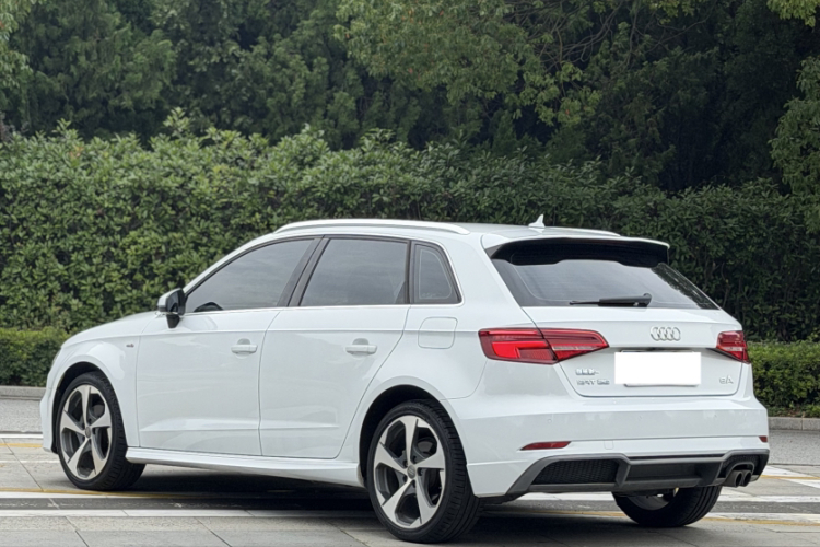 Audi A3 2018 immagine di auto #6