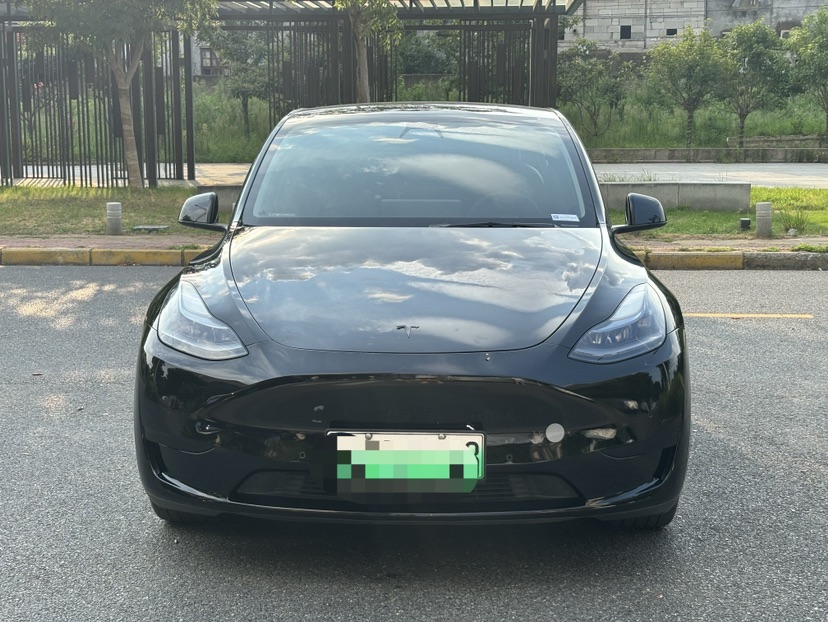 Tesla Model Y 2022 #2 Tesla Model Y 2022 car image #2