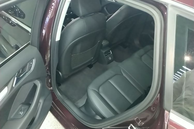 Audi A3 2017 car image #17
