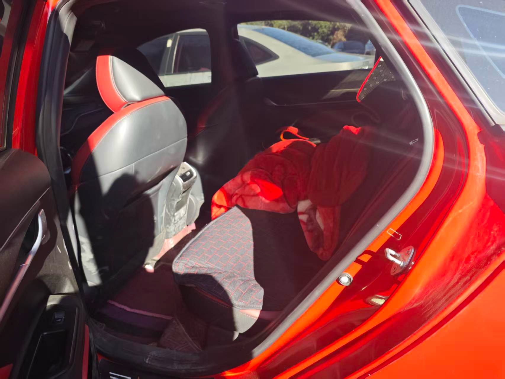 GEELY Binray 2020 #4 GEELY Binray 2020 صورة سيارة #4