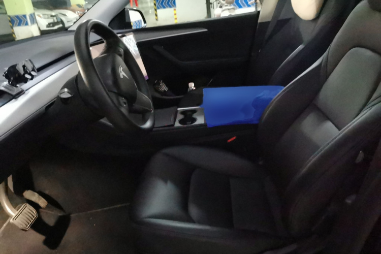 Tesla Model Y 2023 #19 Tesla Model Y 2023 car image #19