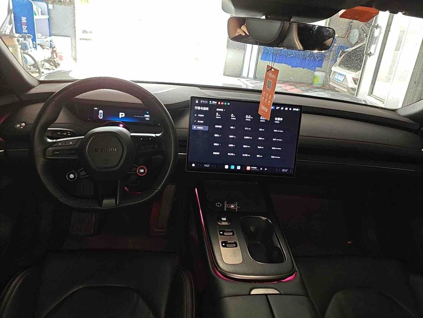 MI SU7 2024 car image #8