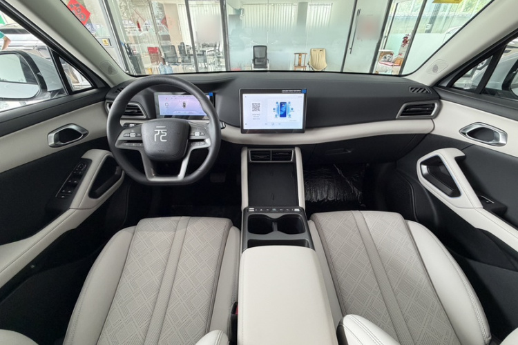 BYD YuanUP 2025 car image #12