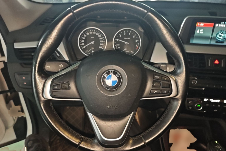 BMW X1 2018 car image #11