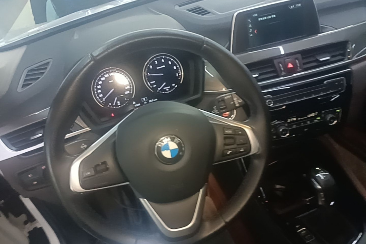 BMW X1 2019 #11 BMW X1 2019 car image #11