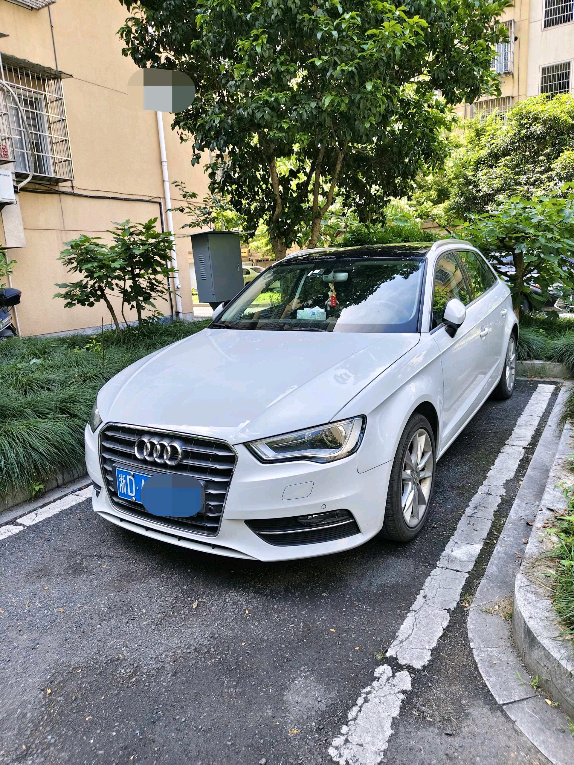 2017 2017 car image