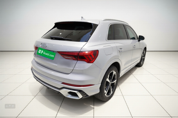 Audi Q3 2024 car image #7