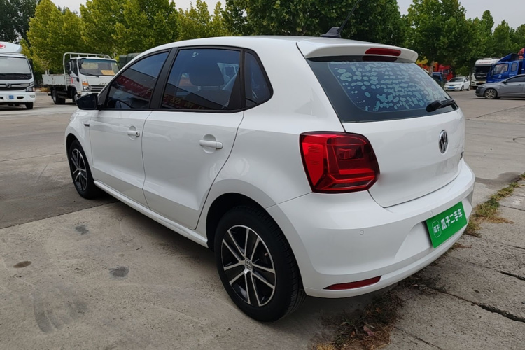 Volkswagen Polo 2014 #5 Volkswagen Polo 2014 car image #5