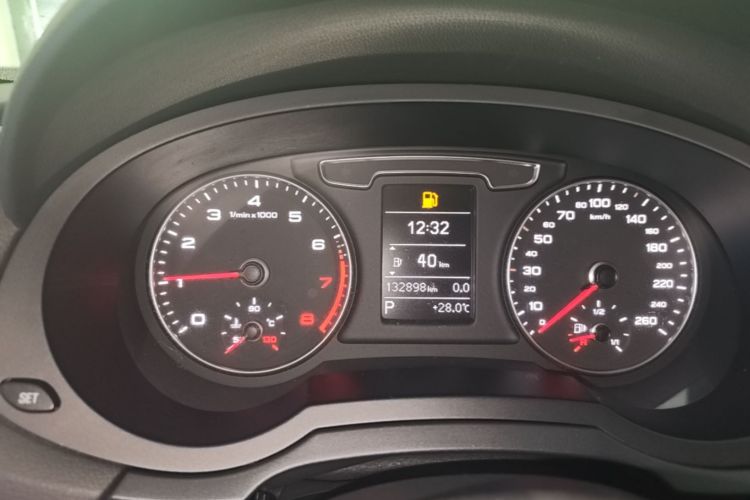 Audi Q3 2017 #16 Audi Q3 2017 car image #16