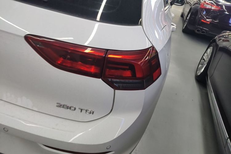 Volkswagen Golf 2021 car image #8