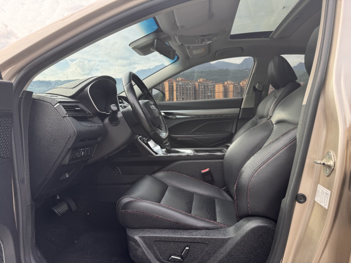 GEELY Binray 2019 imagen de coche #4