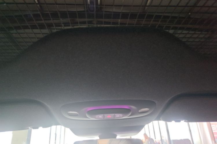 MI SU7 2025 car image #18