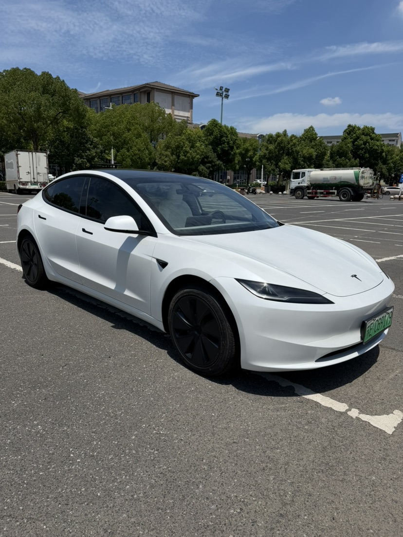 Tesla Model 3 2026 #16 Tesla Model 3 2026 car image #16