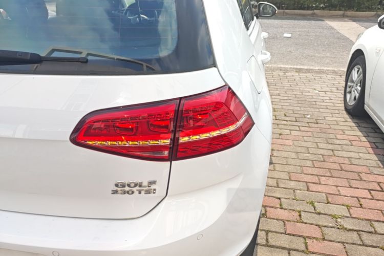 Volkswagen Golf 2016 car image #8