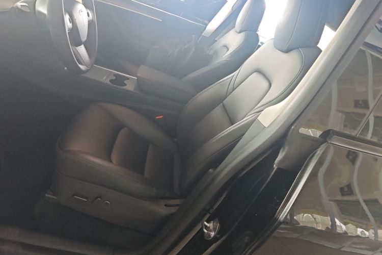 Tesla Model Y 2021 #15 Tesla Model Y 2021 car image #15