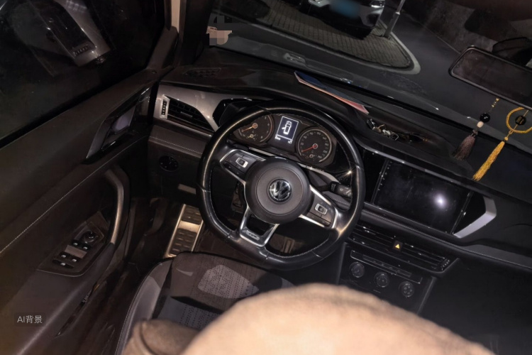 Volkswagen Tharu 2020 car image #12