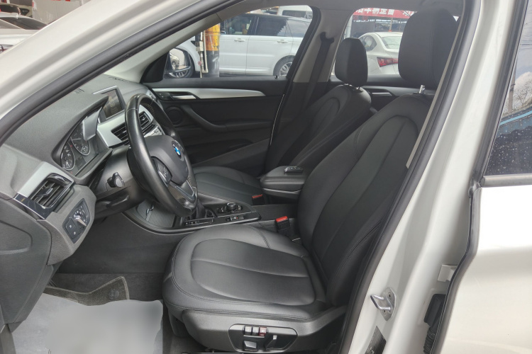 BMW X1 2017 #15 BMW X1 2017 car image #15