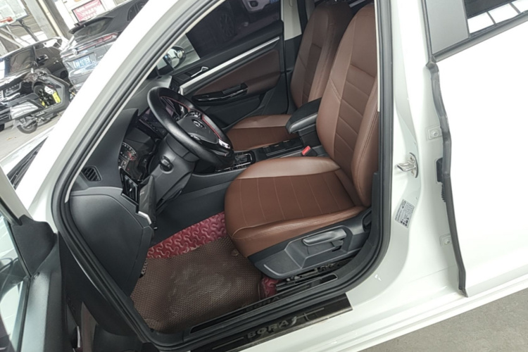 Volkswagen Bora 2019 car image #15