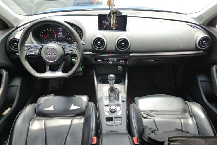Audi A3 2019 car image #10