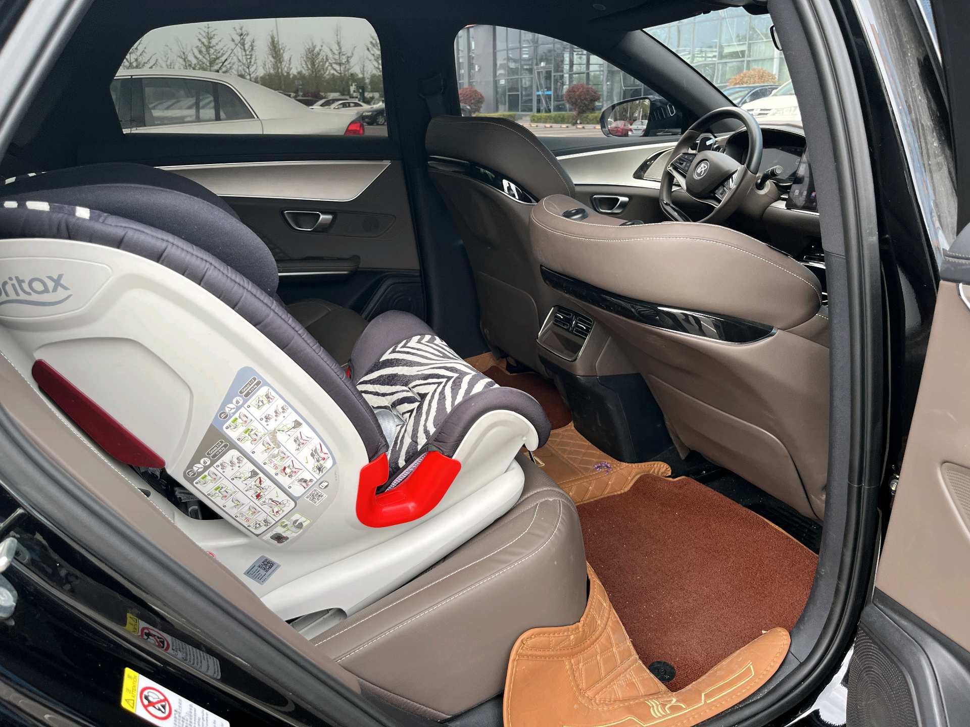 BYD Han 2023 car image #7