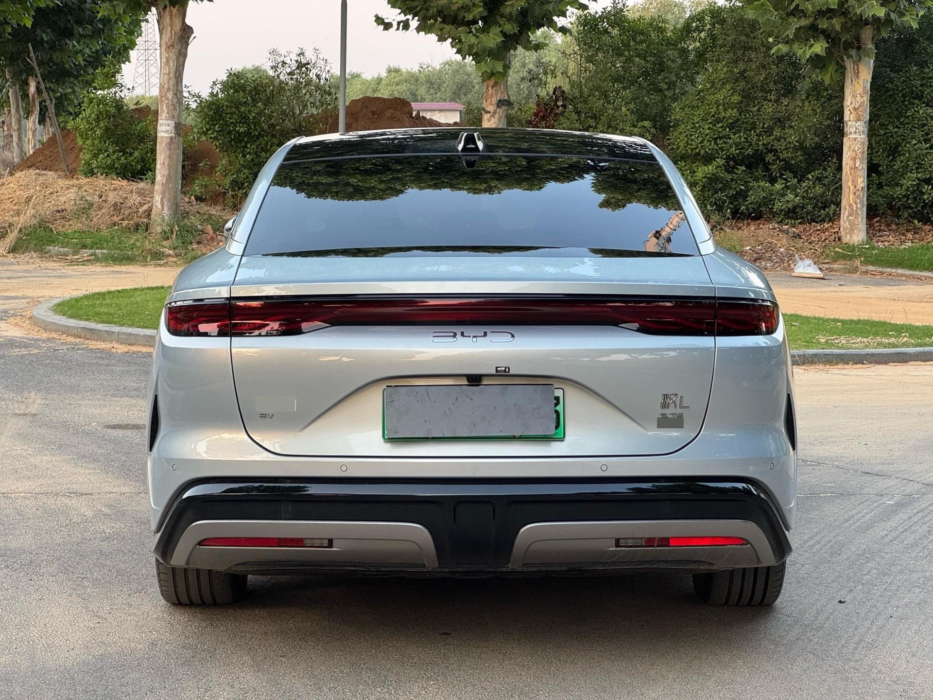 BYD HanL 2025 car image #11