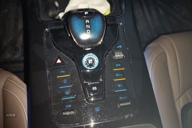 BYD Han 2024 car image #16