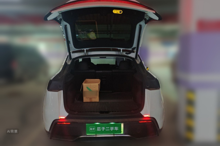 Tesla Model Y 2025 #21 Tesla Model Y 2025 immagine di auto #21