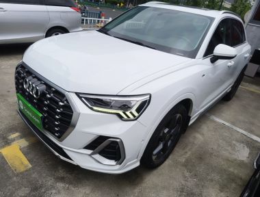 Audi Q3 2022 car image 