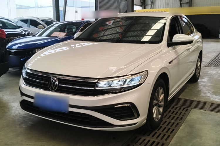 Volkswagen Bora 2024 car image #2