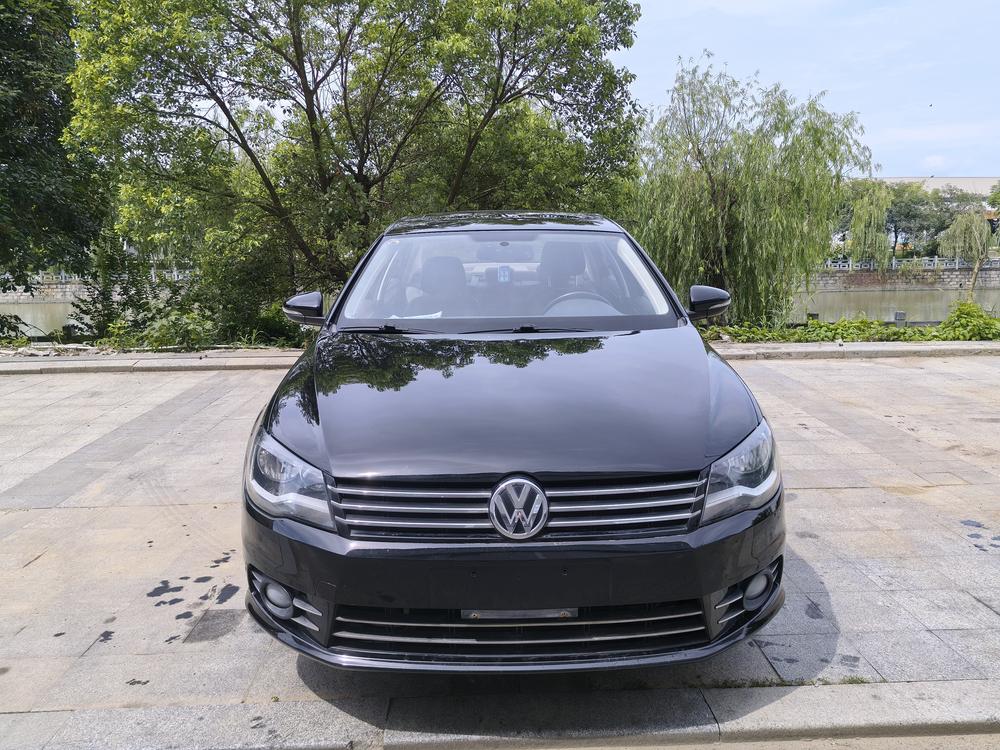Volkswagen Bora 2015 car image #2