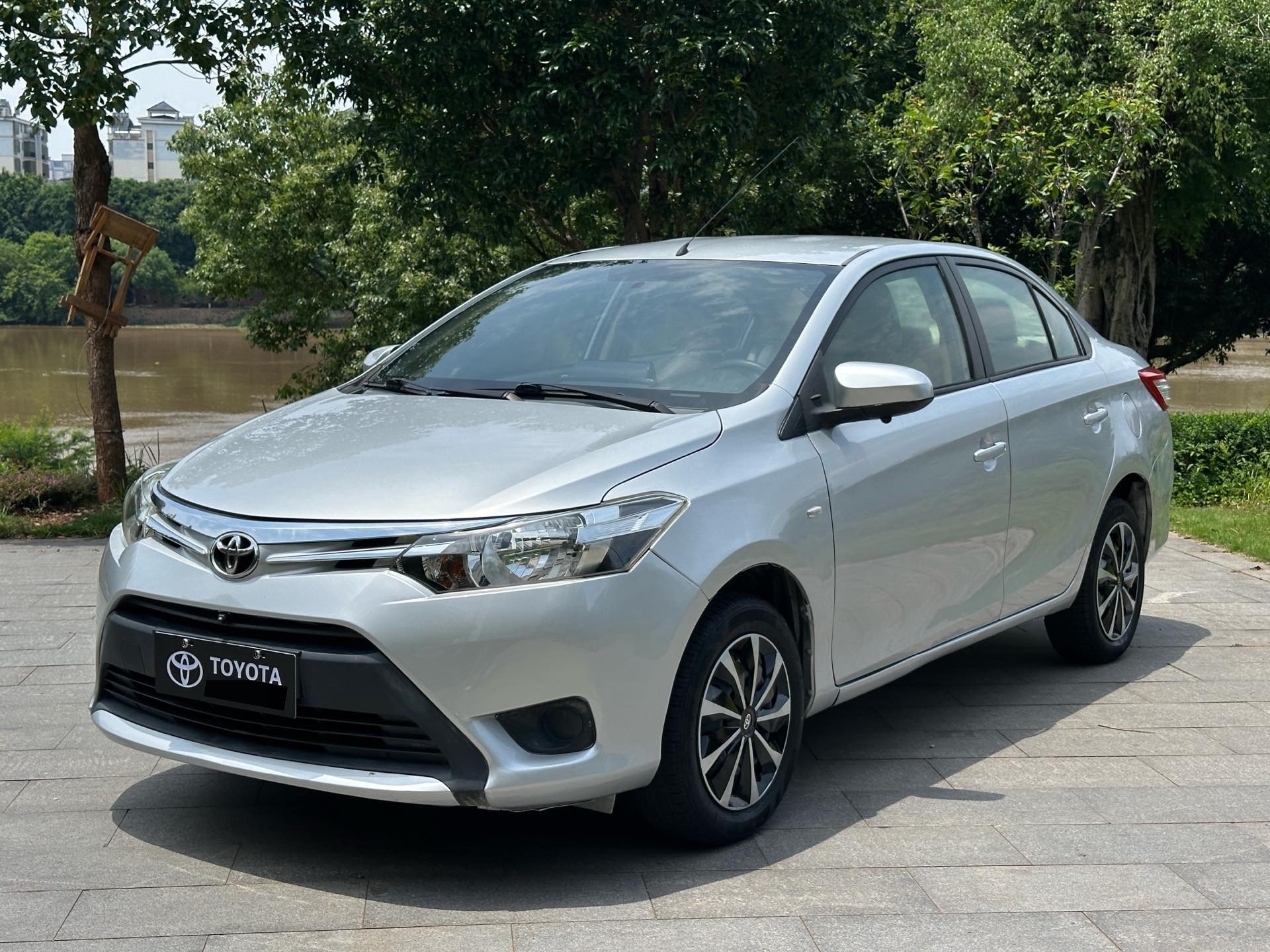 Toyota Vios 2015 car image 