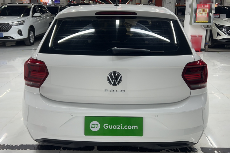 Volkswagen Polo 2022 car image #6