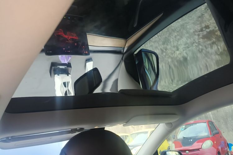 Tesla Model Y 2022 #23 Tesla Model Y 2022 car image #23