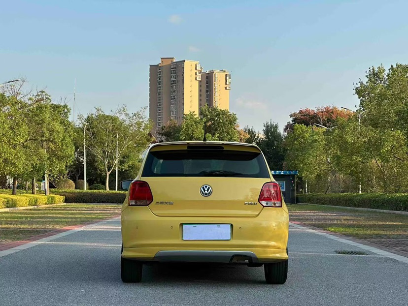 Volkswagen Polo 2012 #8 Volkswagen Polo 2012 car image #8