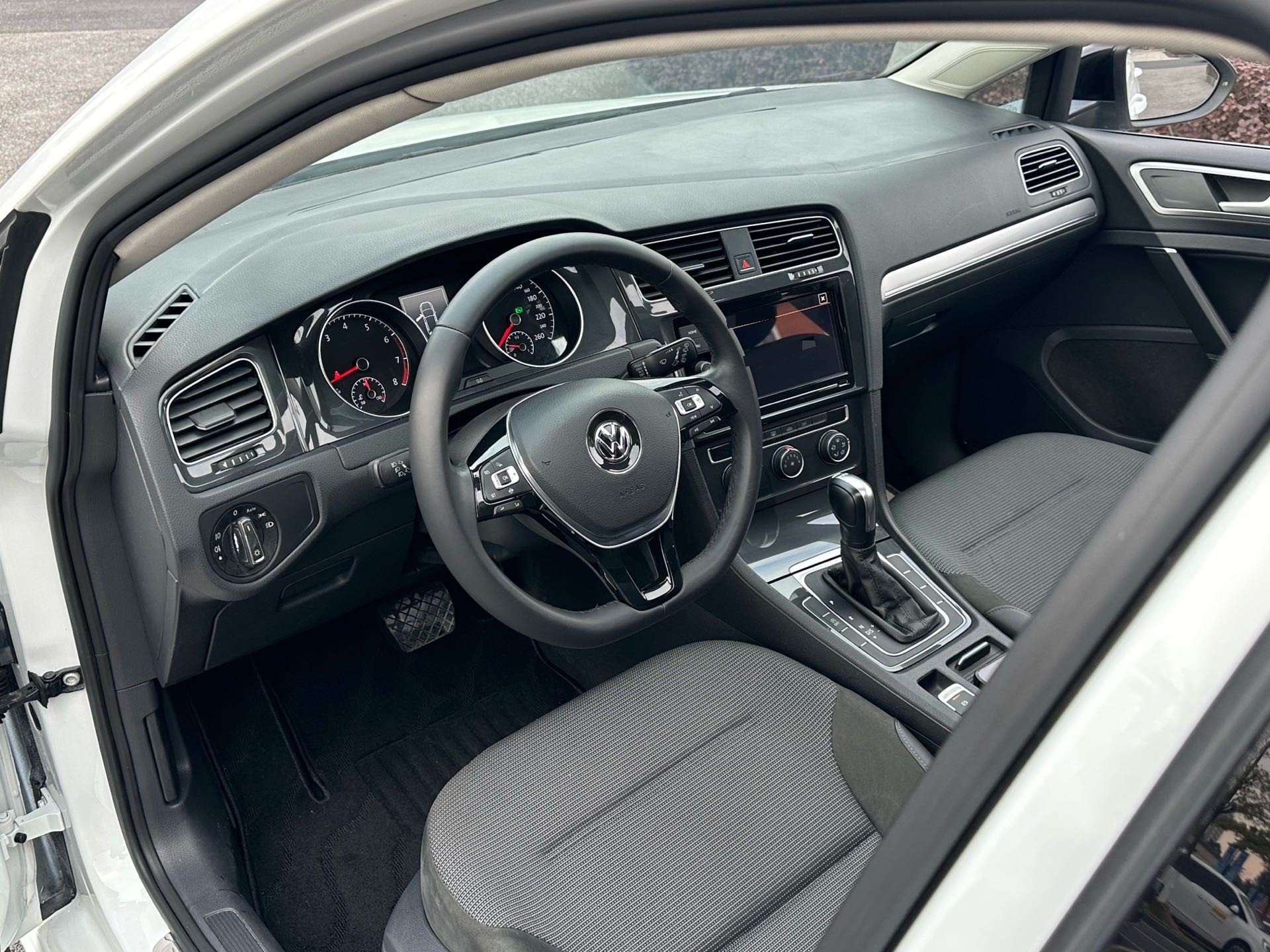2019 #5 2019 car image #5