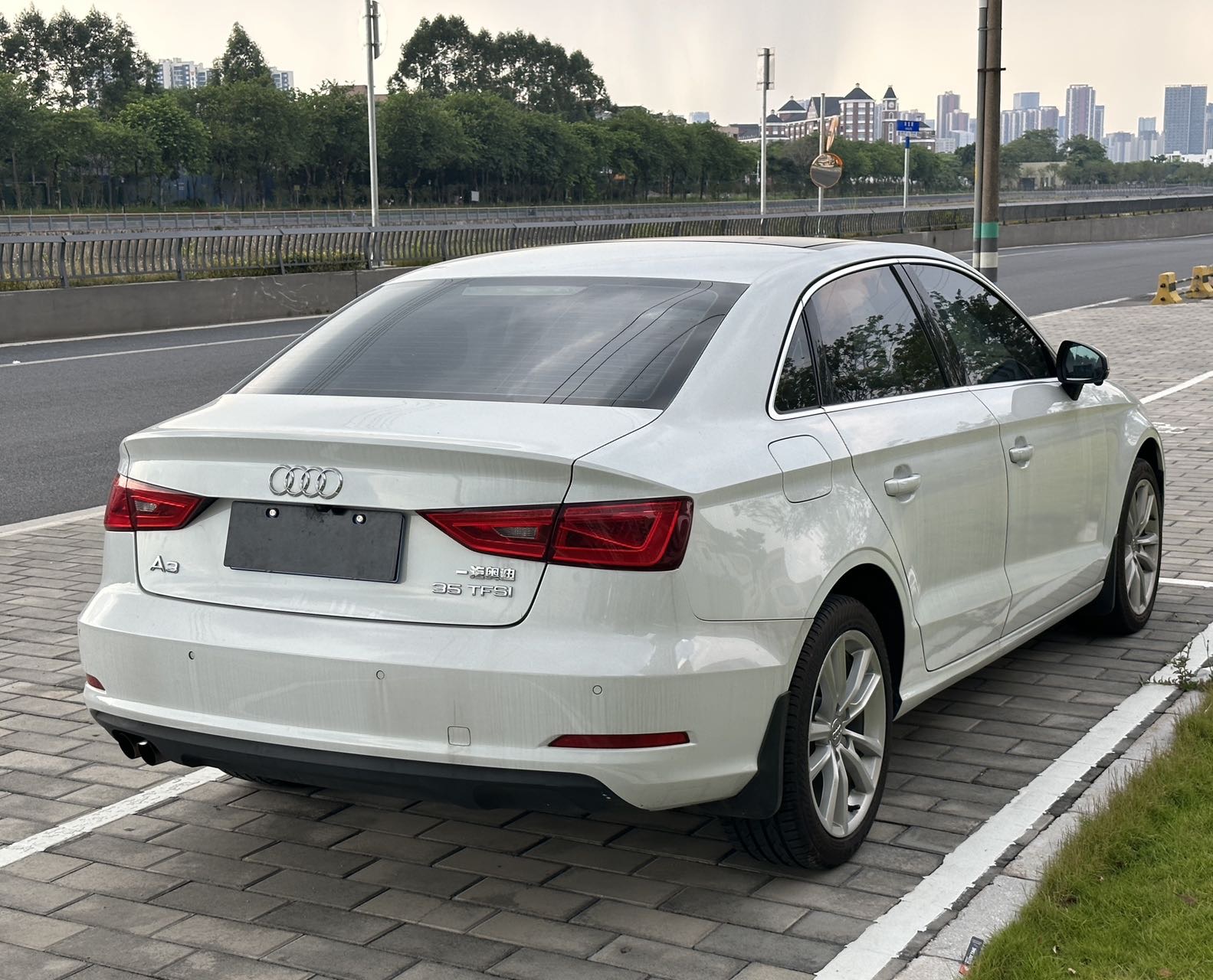 Audi A3 2015 изображение автомобиля #9