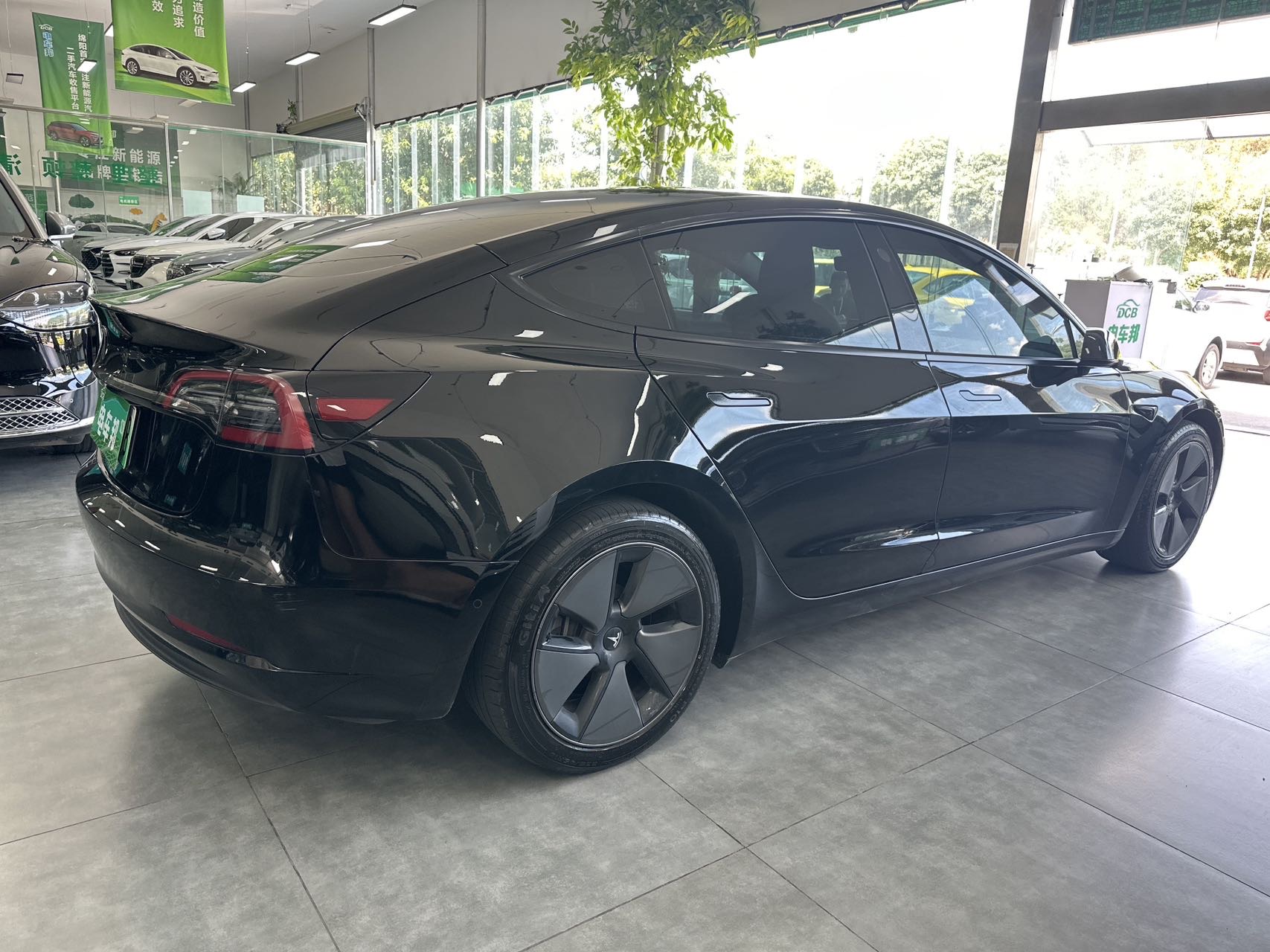 Tesla Model 3 2021 #9 Tesla Model 3 2021 car image #9