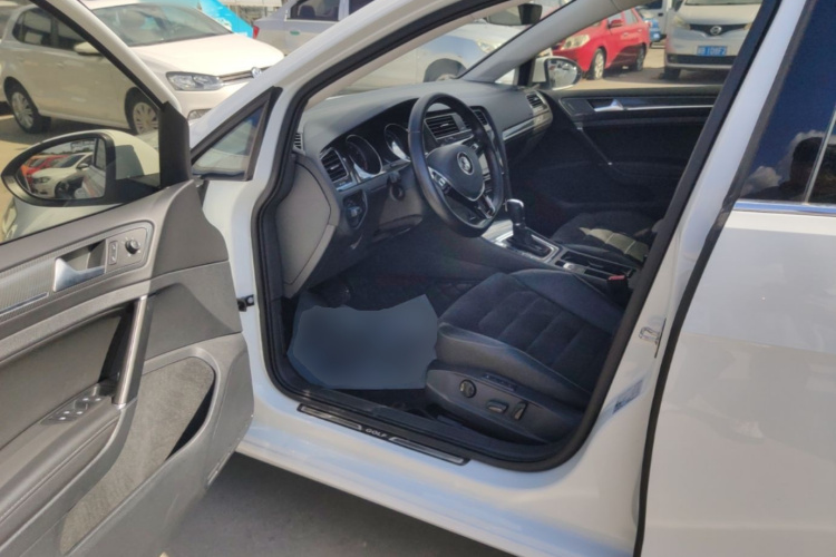 Volkswagen Golf 2018 #16 Volkswagen Golf 2018 car image #16