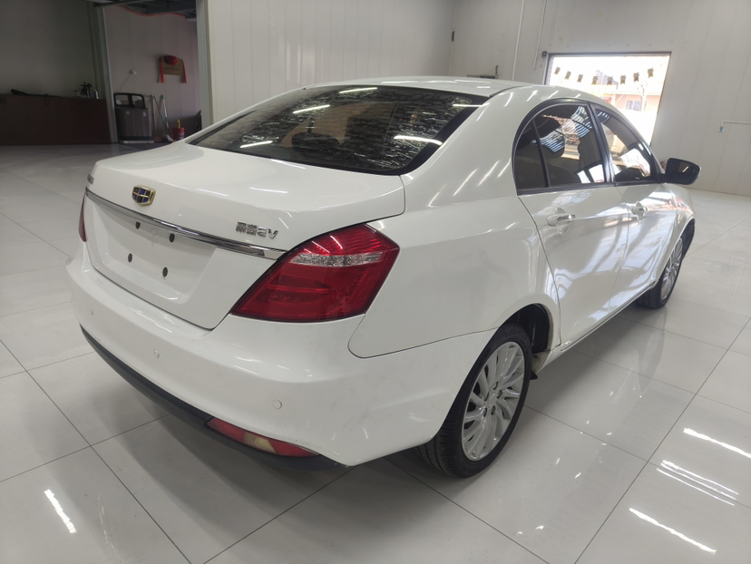 GEELY Emgrand New Energy 2018 car image #2