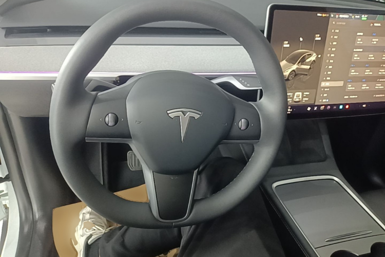 Tesla Model Y 2024 #11 Tesla Model Y 2024 car image #11
