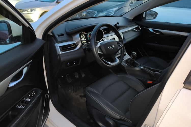 GEELY Emgrand 2020 #16 GEELY Emgrand 2020 car image #16