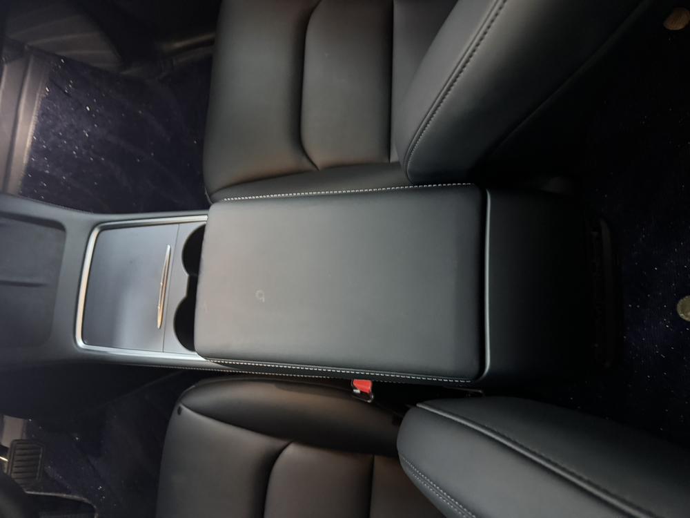 Tesla Model Y 2024 #18 Tesla Model Y 2024 car image #18