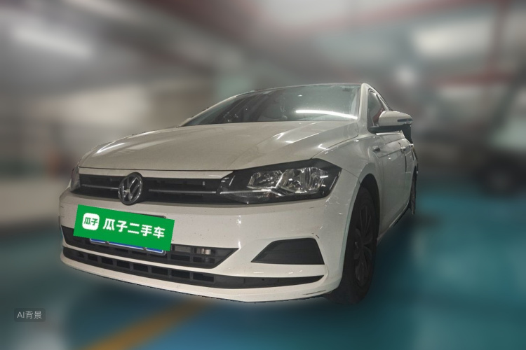 Volkswagen Polo 2021 car image #2