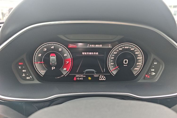 Audi Q3 2023 car image #13