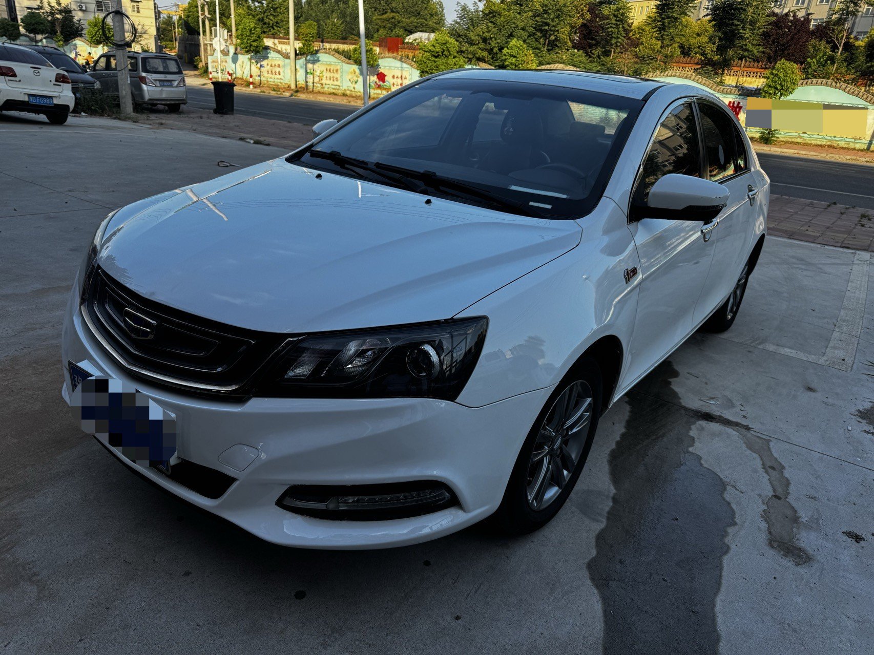 GEELY Emgrand 2017 car image 