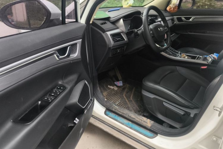 GEELY Emgrand GS 2019 #9 GEELY Emgrand GS 2019 car image #9