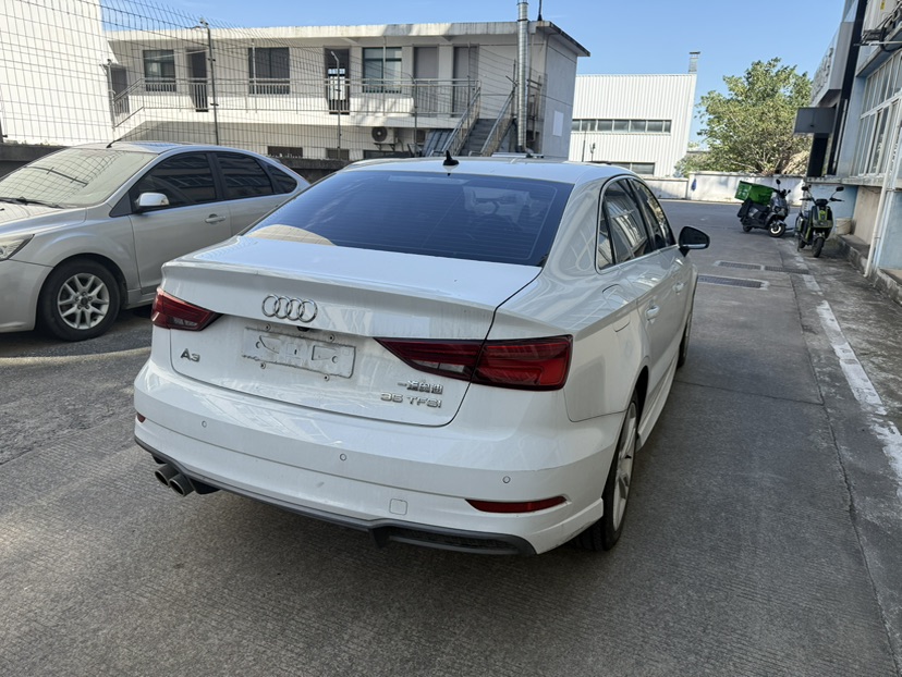 Audi A3 2020 car image #9