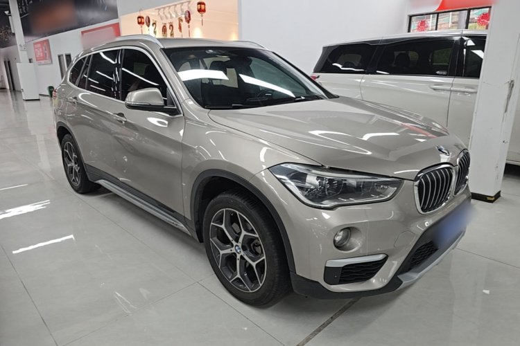 BMW X1 2018 #4 BMW X1 2018 car image #4