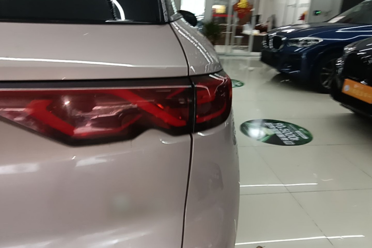 BYD YuanUP 2024 #8 BYD YuanUP 2024 car image #8